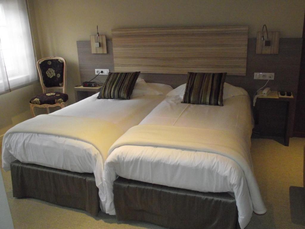 Hostellerie Au Cygne Wissembourg Oda fotoğraf